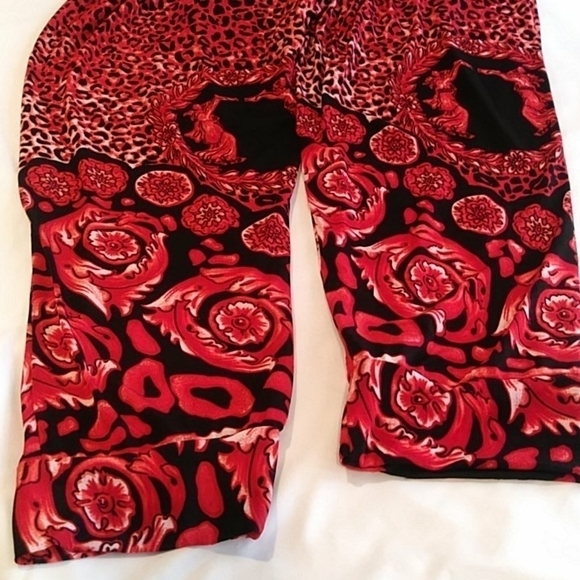 Romantic SiNI medium romper jumper - Picture 10 of 14